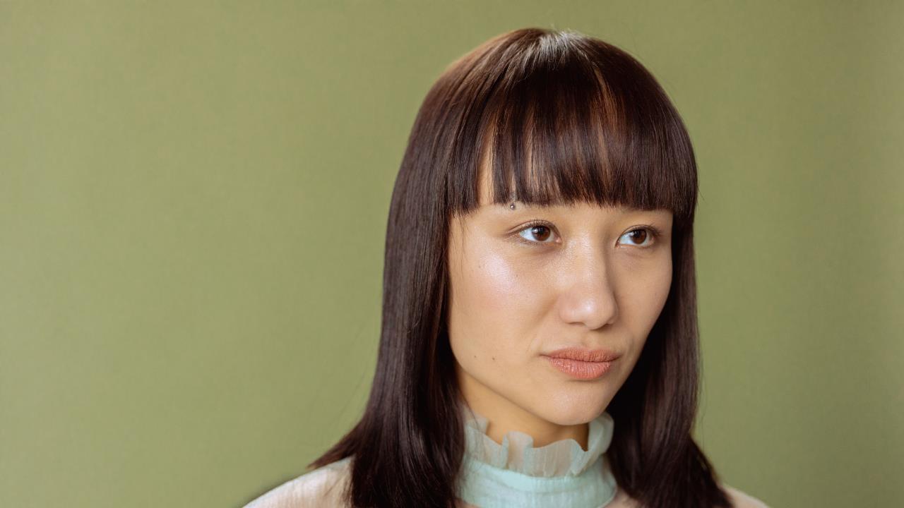 Dile adiós al flequillo: los elegantes cortes de cabello que serán tendencia a finales de 2025